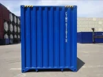 Innenraum eines 40 Fuß Dry Containers sauber