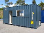 Modularer Wohncontainer auf abgelegener Baustelle im Einsatz
