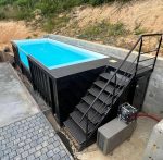 Container Pool 20 Fuß im modernen Garten installiert