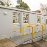 Modulares Containergebäude mit 6 Einheiten Außenansicht Stahl verzinkt